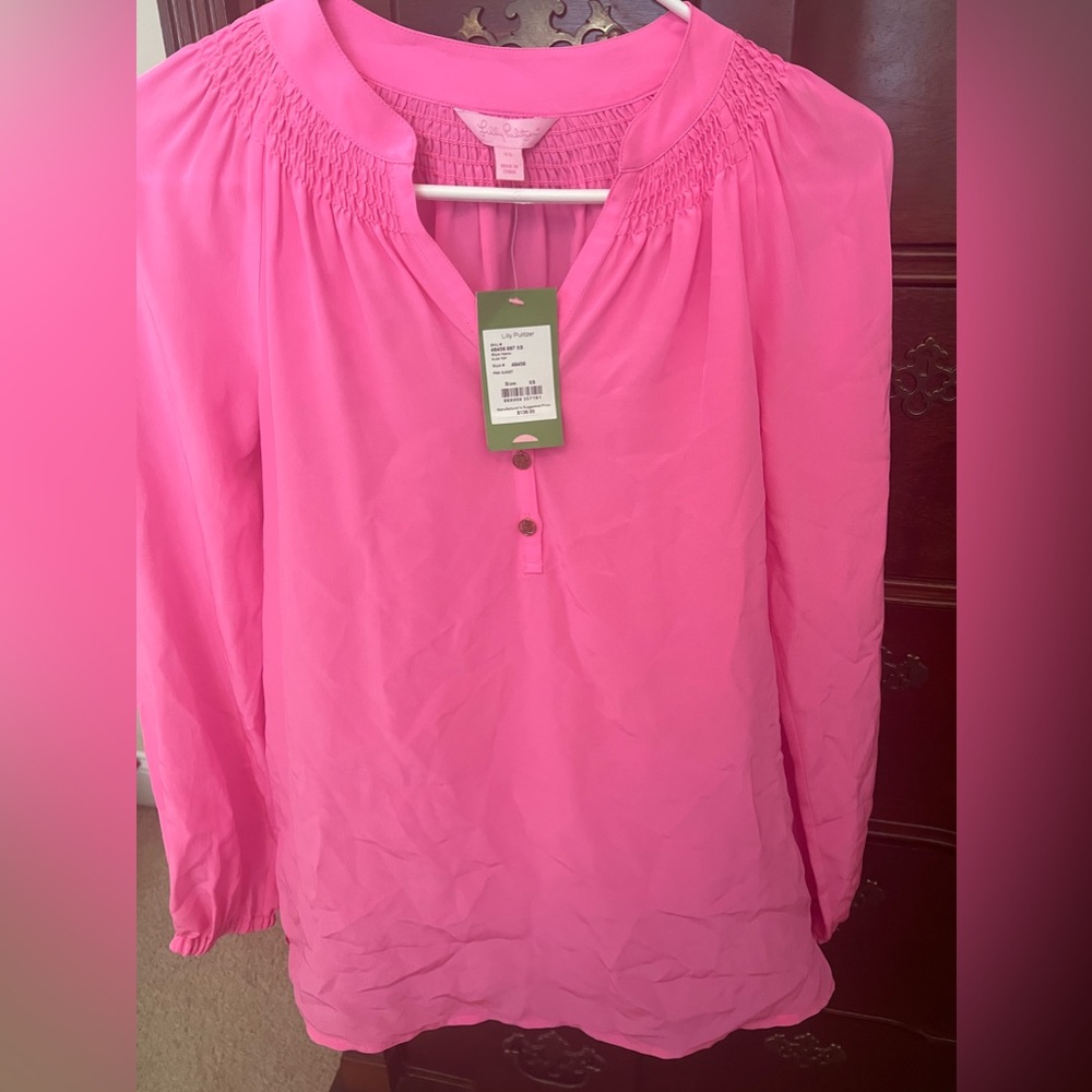 NWT Pink Sunset Elsa. Size XS